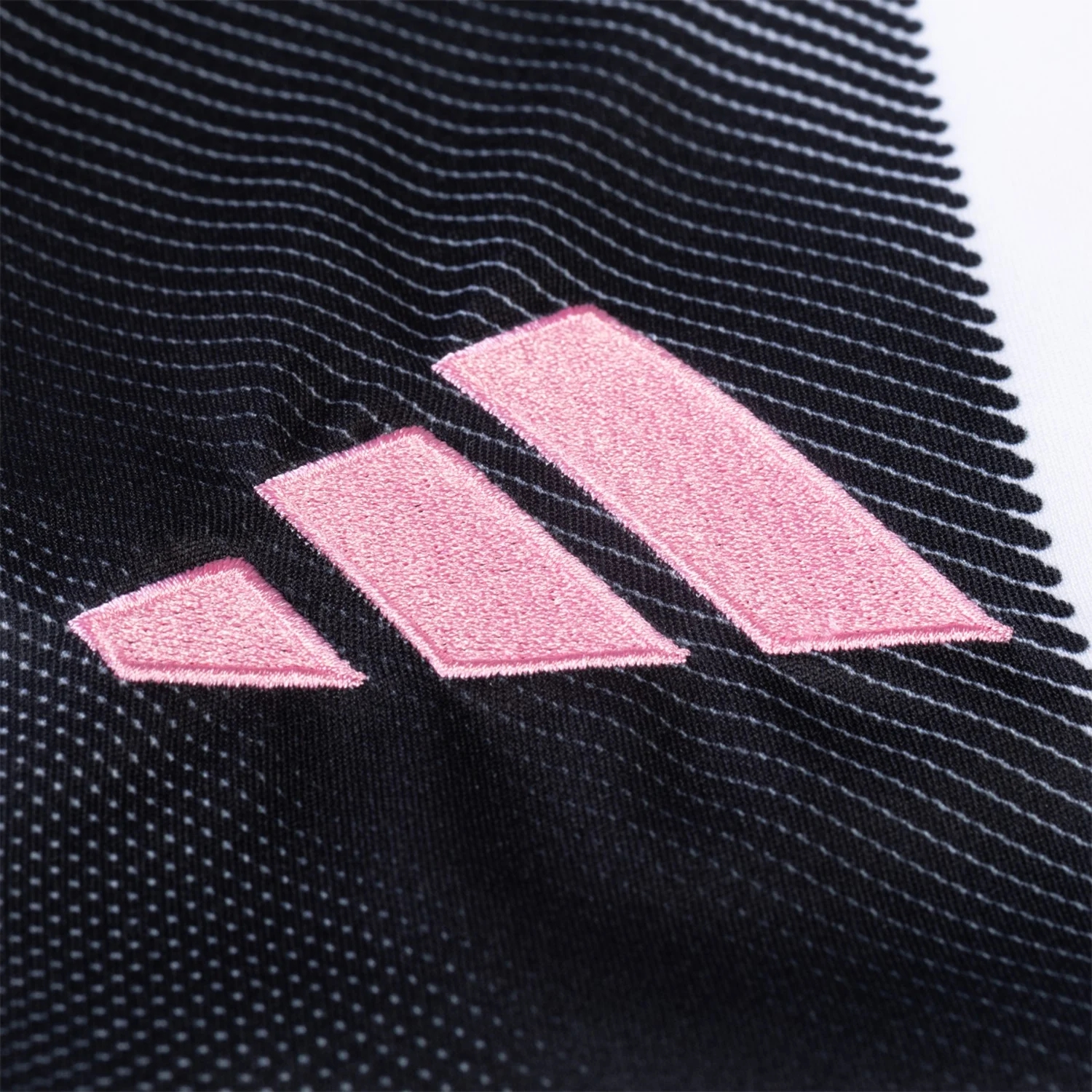 Juventus Fodboldtrøje,brede landsholdstrøje MCKENNIE 16 Juventus Hjemmebanetrøje online,Tøj Juventus,Juventus Hjemmebanetrøje 2025 2026